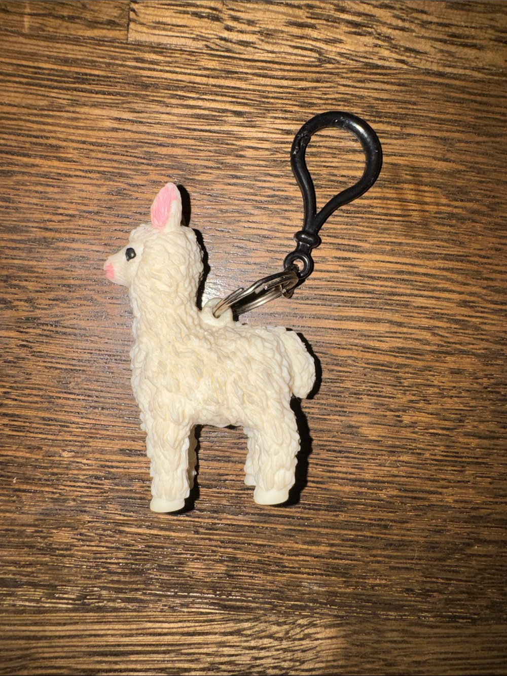 Plush Cream Alpaca Keychain - Soft Dog Toy Accessory